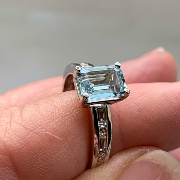 NEW 14KW Gorgeous Emerald Cut Aqua Marine Ring - Picture 14 of 16
